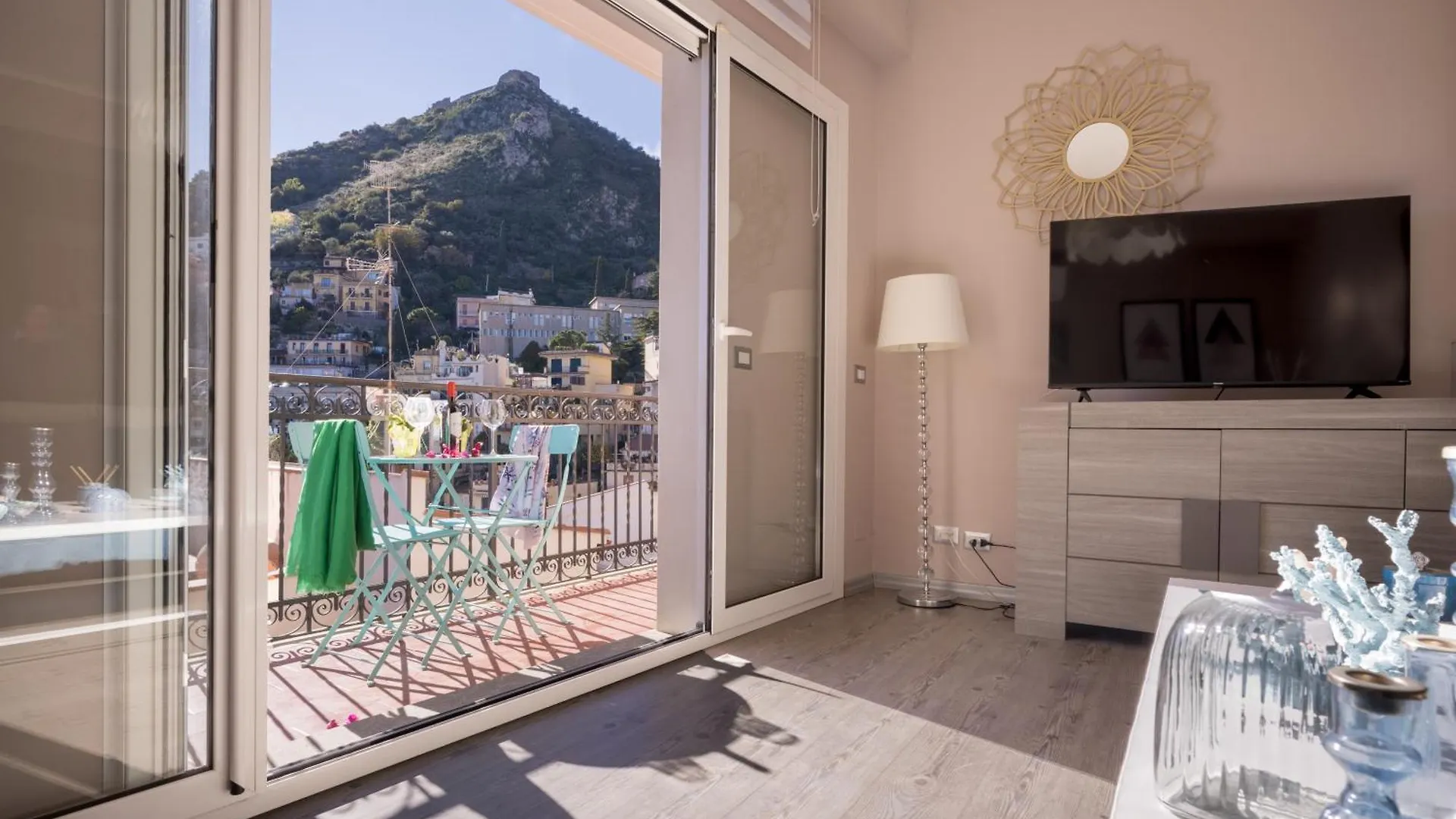 Casa Del Presidente Apartment Taormina Italy